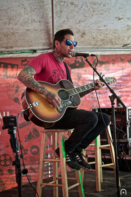 Mike Herrera - Acoustic ©2014 Henry Chung 02